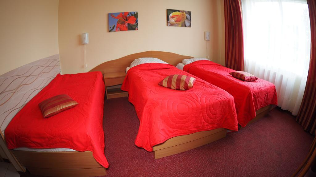 Bed and Breakfast Karat Мальборк Экстерьер фото